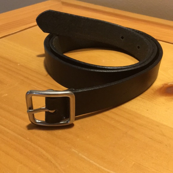 gap black leather belt